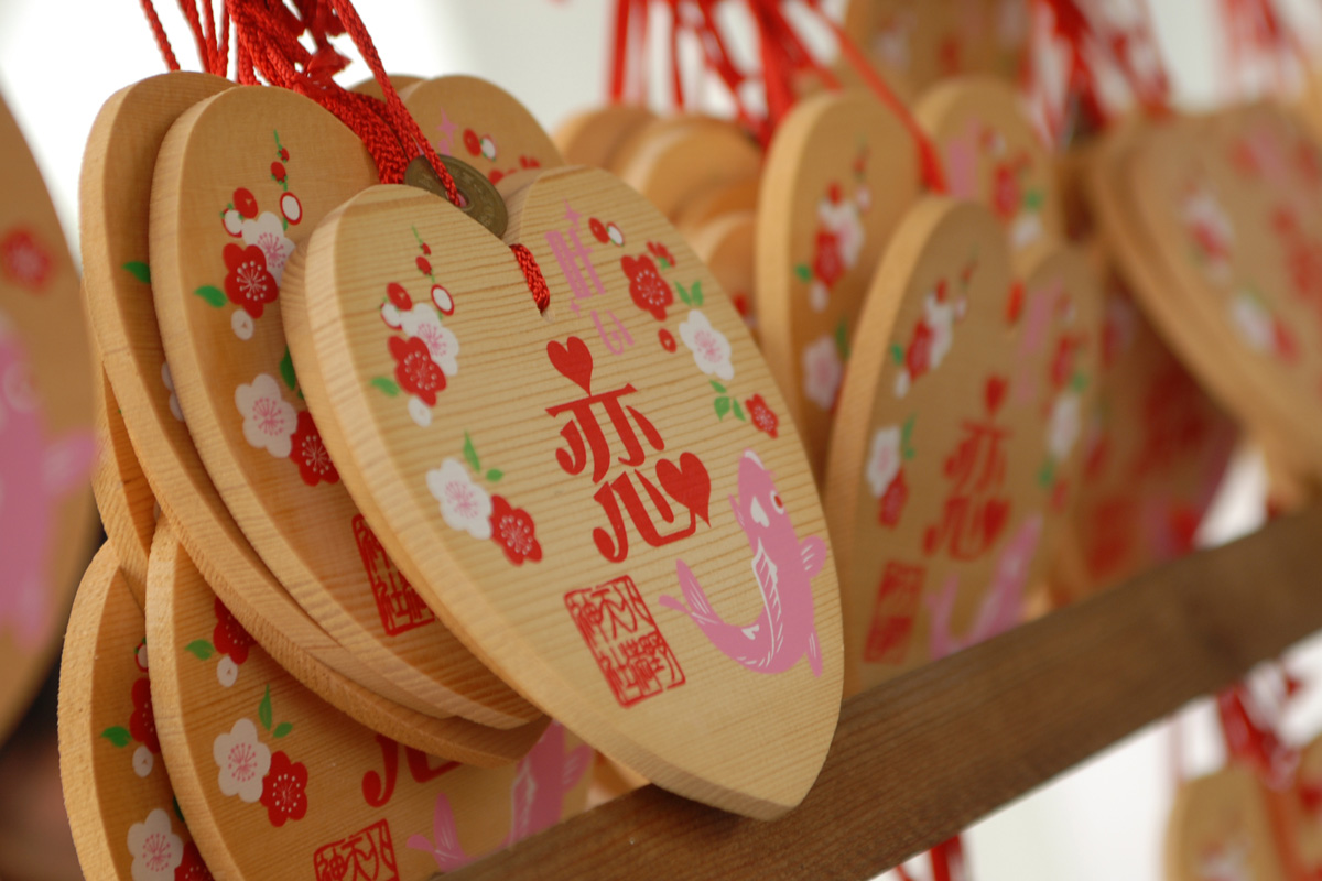 愛知県犬山のハート満載の縁結び神社