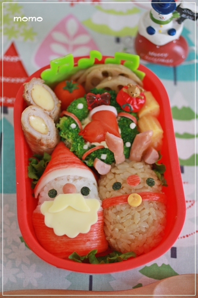 kodomo_bento.recipe ←他の投稿はこちらから かわいすぎるクリスマス弁当🪅✨ 雪だるまや小さなトナカイやツリーが素敵🎄⛄️⁂「どんなお弁当作ろうかな」が30秒で解決！ ⁂ キャラ弁デコ弁のレパートリーを増やせる！ ⁂ 簡単時短の朝昼夜ごはんが叶う！ ぜひ