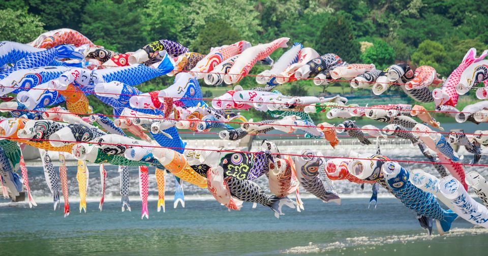 和紙皐月飾り 親子鯉のぼりやじろべえ 端午の節句・こどもの日 Boys' festival decorations made of Japanesepaperこだわりの和雑貨 和敬静寂 オンラインショップ