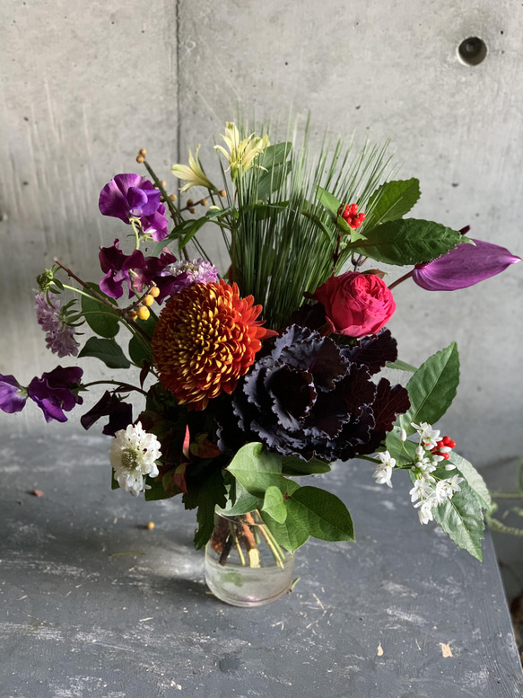 お正月の生け花の楽しみ方。新年を迎えるにふさわしいお花の飾り方は？ -池坊公式 全国のいけばな教室検索サイト