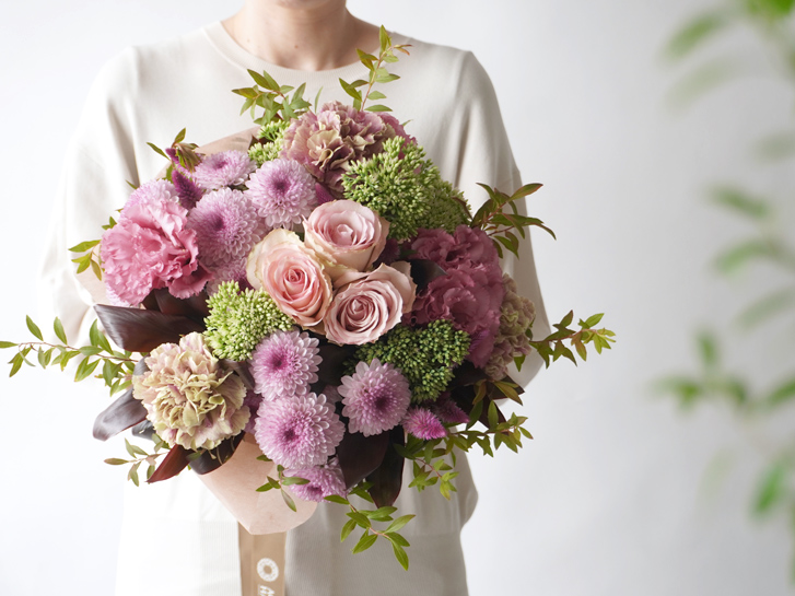 楽天市場色ミックス系・花束 お祝・お誕生日・結婚お祝・出産お祝・開店お祝・結婚記念日・お礼・発表会・季節のお花・お返しプレゼント・敬老の日・成人式・バレンタインデー・ホワイトデー・退職祝い・入学祝いなど。: ＪＦＮ花くらぶ