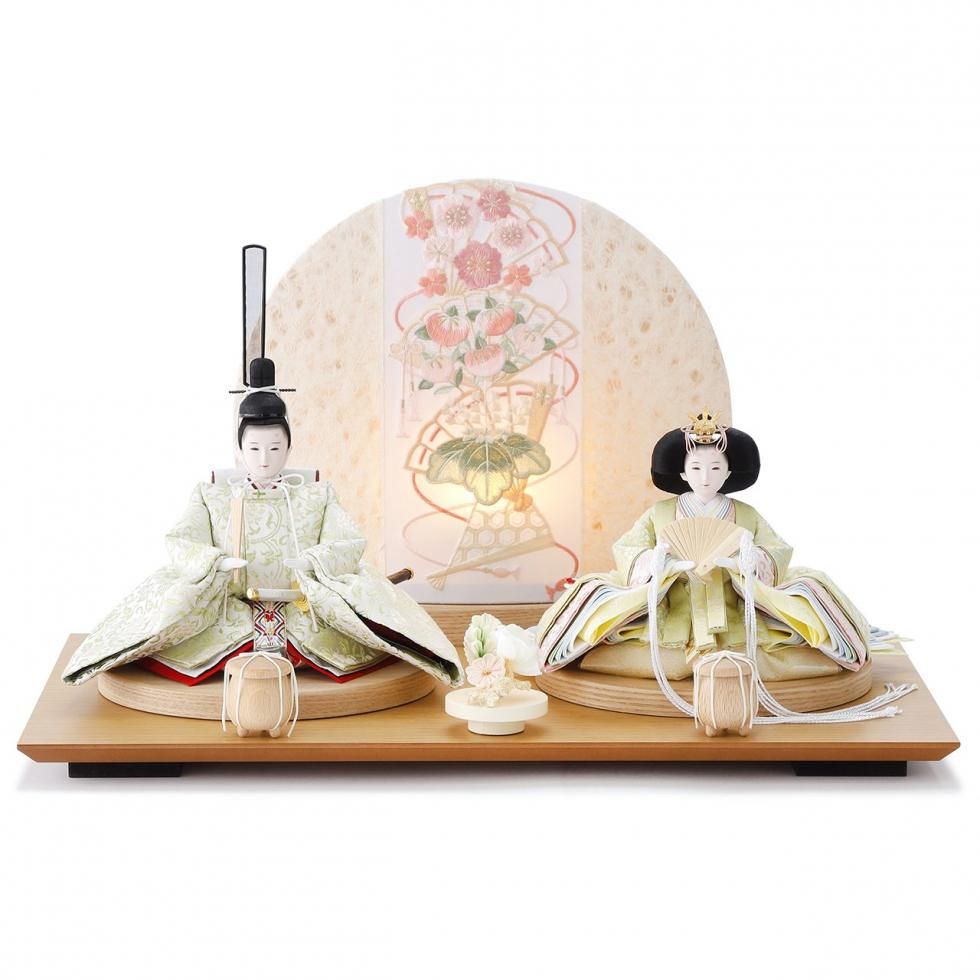 雛人形を飾るべき場所、方角とは？避けるべき場所や保管の注意点も解説