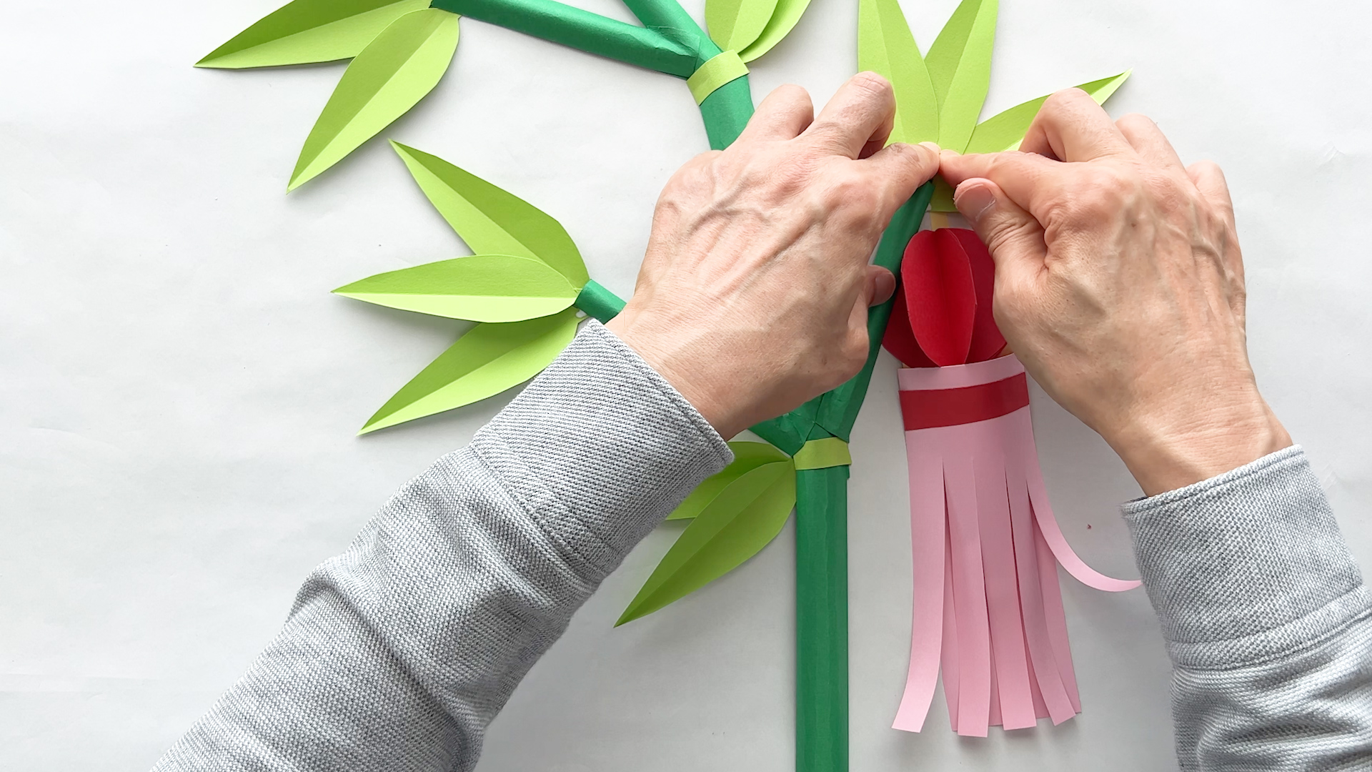 七夕 壁面飾り みんなの投稿 七夕の壁画です。🎋保育と遊びのプラットフォーム