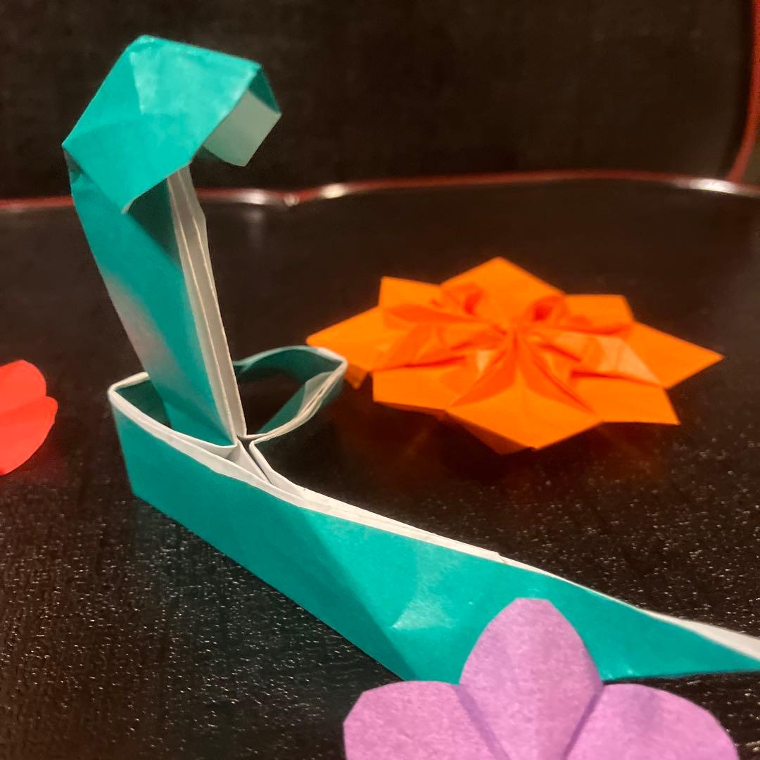 折り紙を折ってつなげていくとあっという間に完成する、新年にぴったりなかわいいアイテムが作ってみたくなる 1 3ライフスタイル ねとらぼ