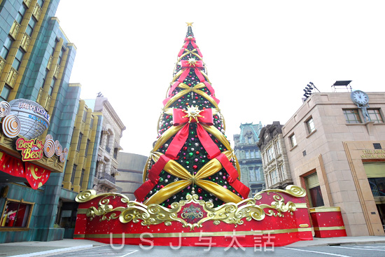 赤と緑の色でかわいいクリスマス フレームのイラスト素材・ベクター Image 32507460