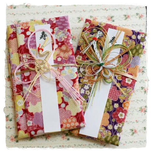 ハンカチ・手ぬぐいの布製の祝儀袋が素敵でさりげなくて良かった!!いち歩