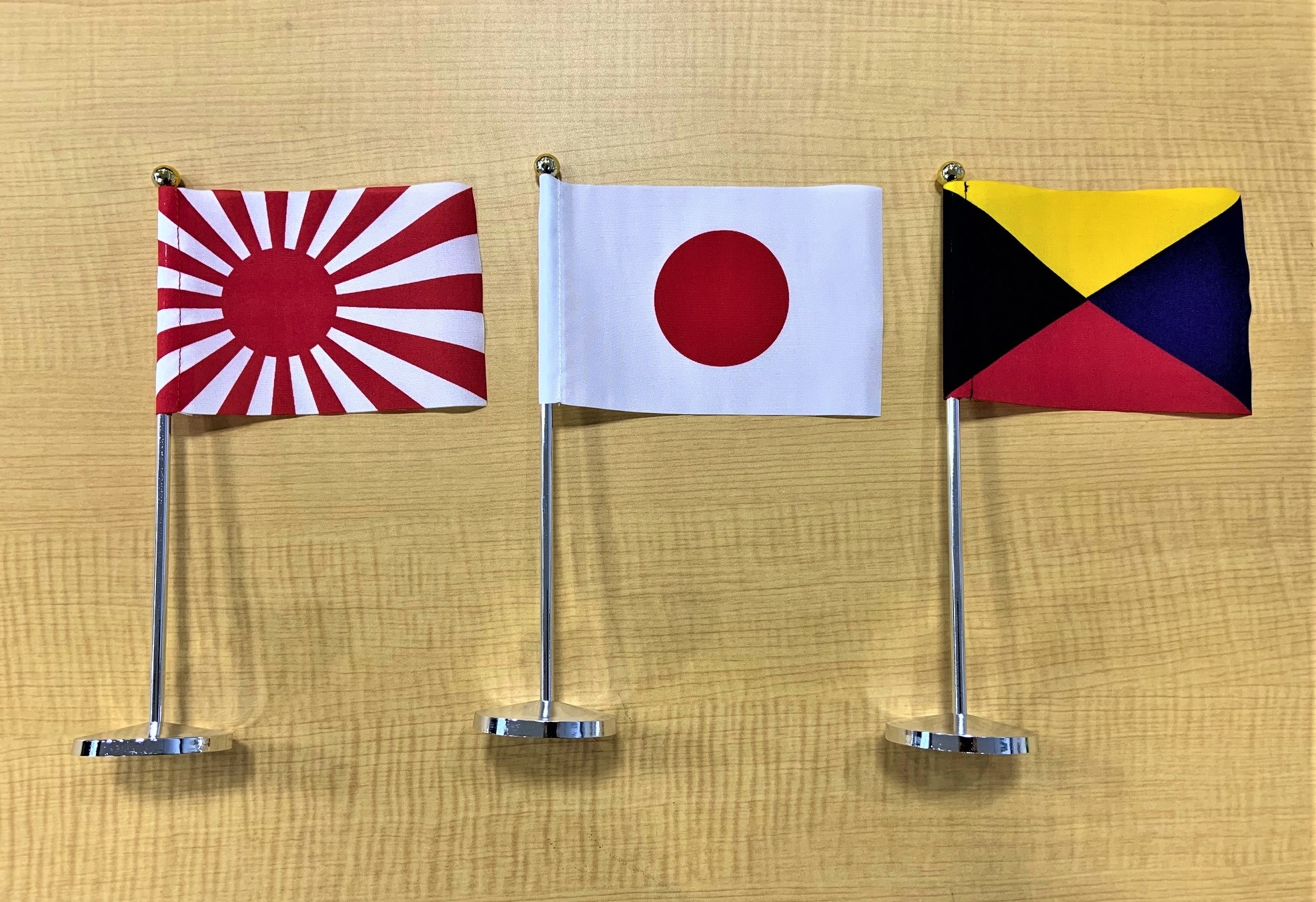 日本人たちはなぜ旭日旗を打ち振るのか : 政治•社会 : ハンギョレ新聞