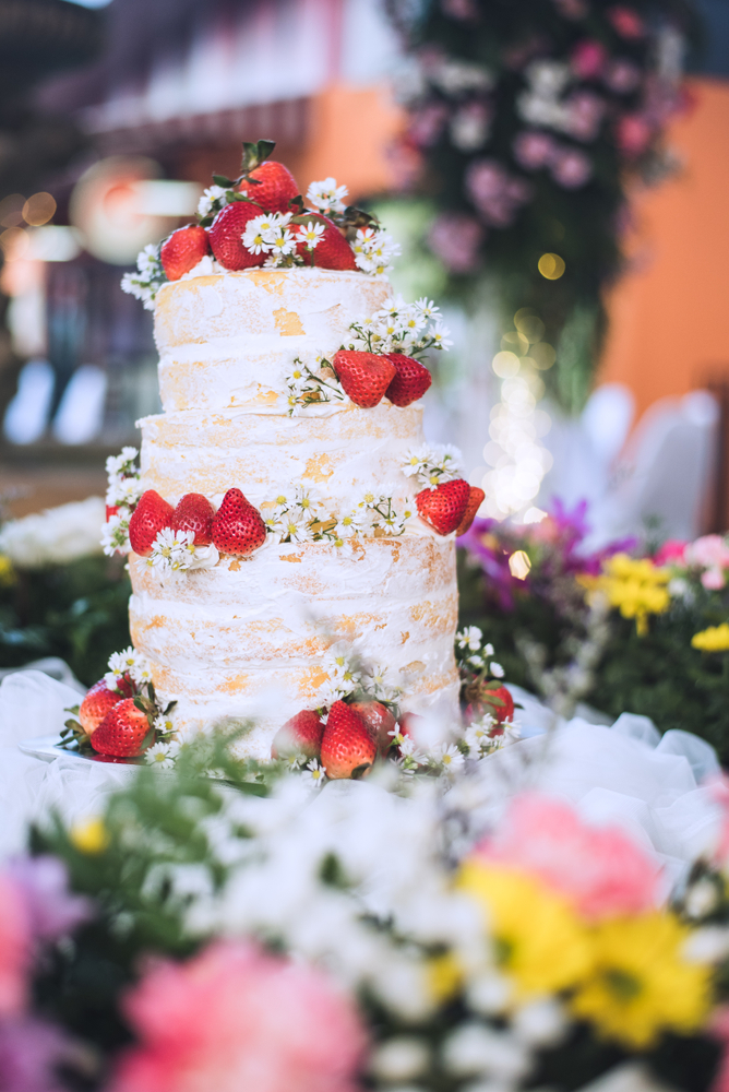 絶対に真似したくなる♡先輩花嫁さんのフォトジェニックな「ウエディングケーキ」こまウエMAGAZINE