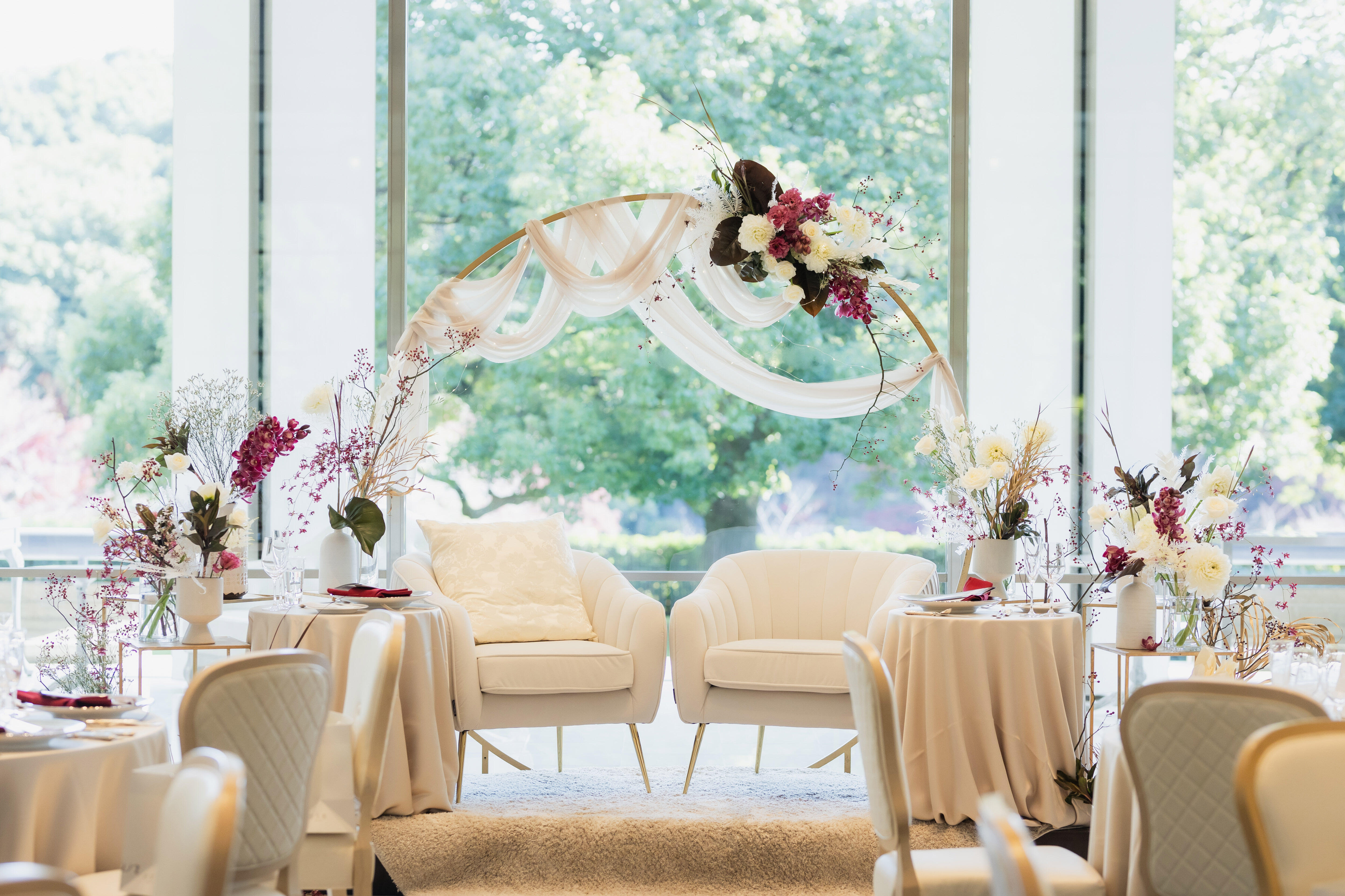 結婚式のテーブル装飾！“花以外”でステキに飾るアイデア集！結婚ラジオ結婚スタイルマガジン