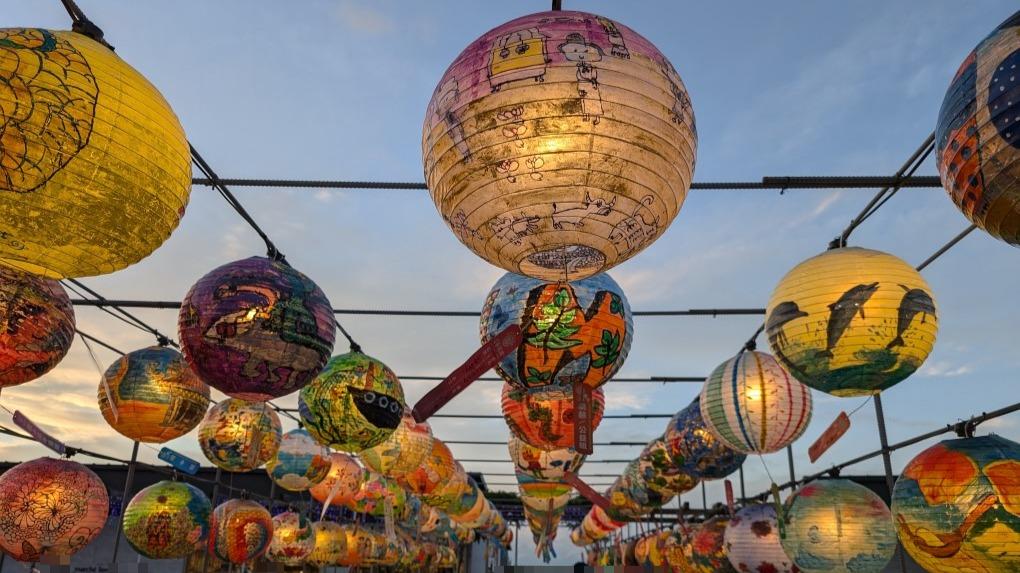 インスタ映えする台湾のランタン祭り、実は自分でも飛ばせるんです - TRiP EDiTOR