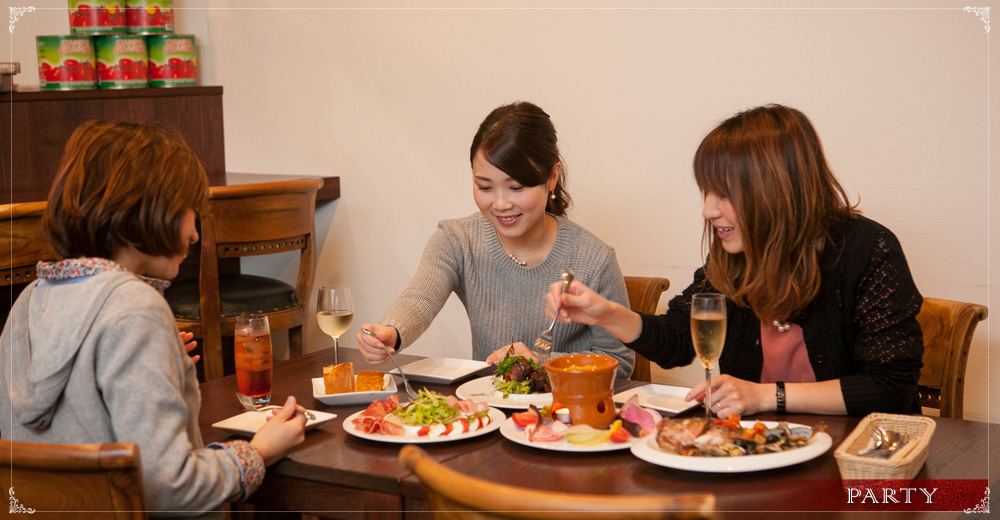 ヘルシーなのに女っぽい「程よい抜け感」って どう作るの？ 飲み会コーデ12選 2023夏 - CanCam.jp キャンキャン