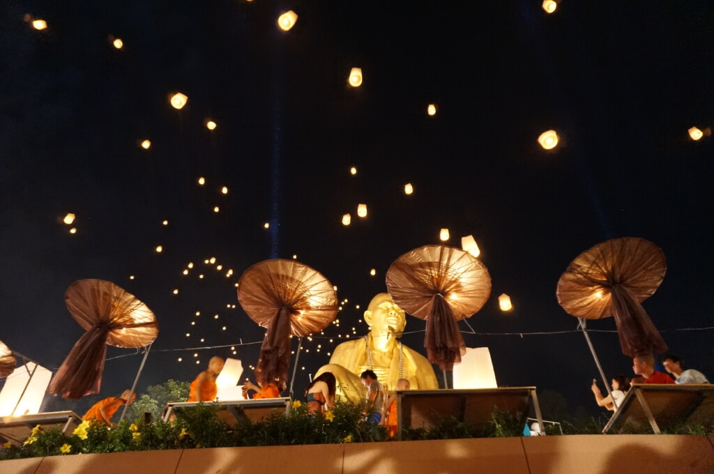 タイ・コムローイ祭り攻略法”チェンマイで絶景のランタンを観よう！”塔の上のラプンツェル チケット取得方法まとめ 2018・2019年完全版断捨離が行き過ぎて家まで無くなった話