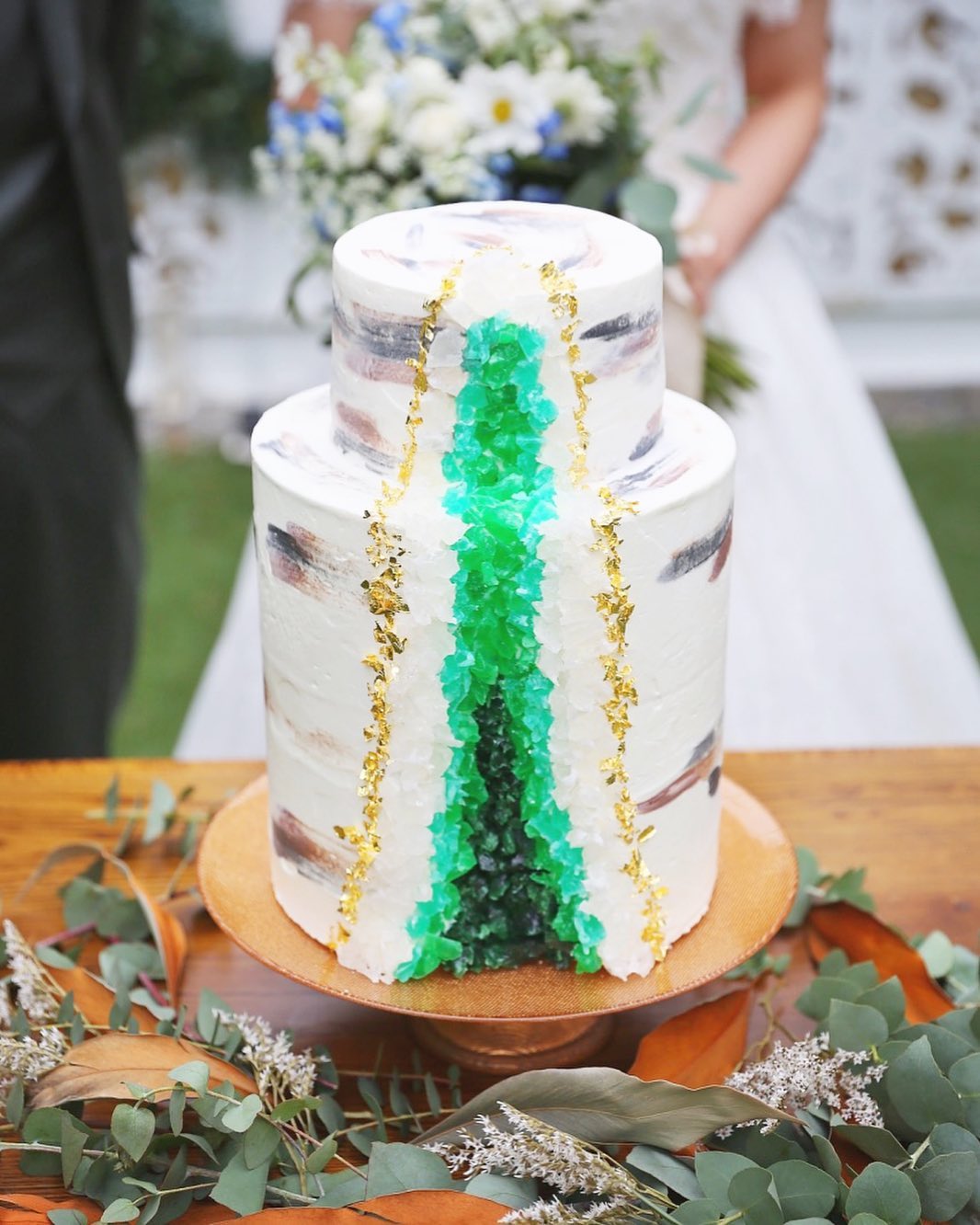 結婚式のウェディングケーキデザイン100選＊コツを知っておしゃれにオーダーしよう♡ウェディングニュース