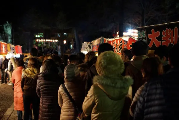 2024東京 お正月は「屋台グルメ」求めて初詣！都内の出店が人気な神社・寺10選NAVITIME Travel