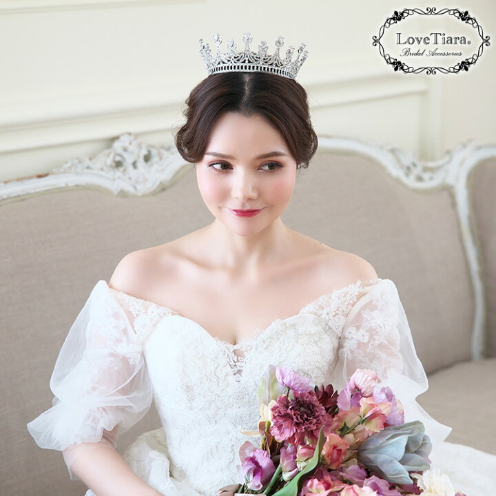 圧倒的主役感！今人気の『クラウンヘア』20選♡手配方法も＊ウェディングニュース