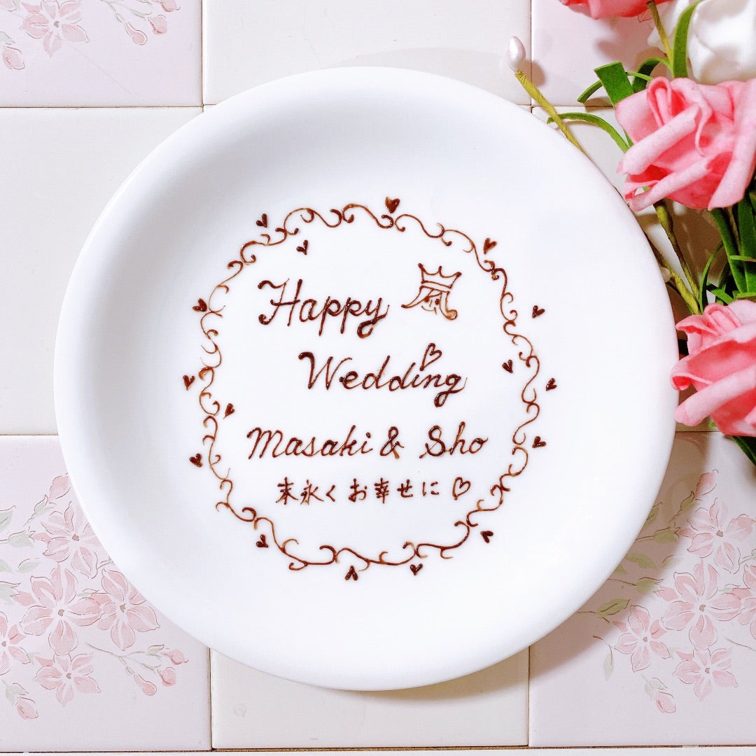 ウェディングケーキ チョコペンアート京橋 シェフズキッチンポルナレフの自慢のチョコペンアート