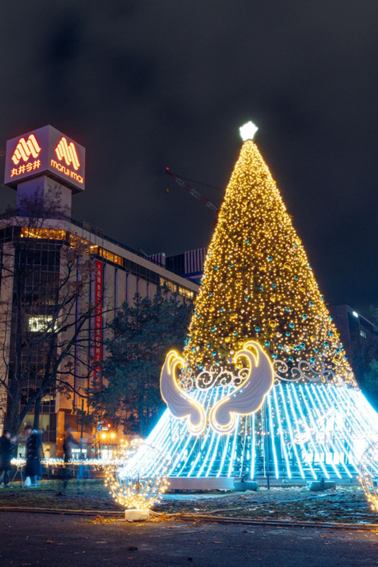 イルミネーションで心に残るクリスマスを│クリスマスプレゼント・ギフト特集2024イイハナ