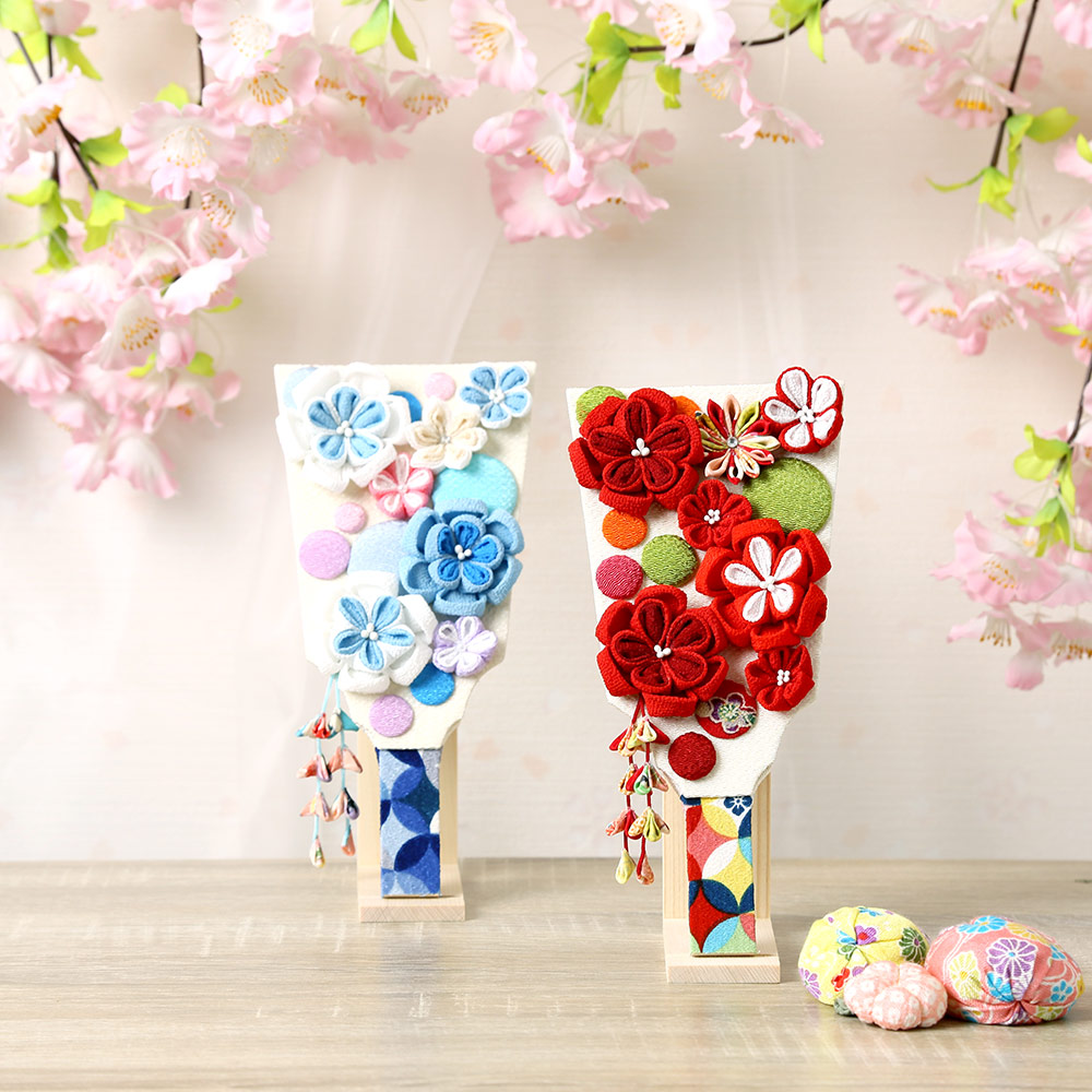 羽子板 単品 お祝い ミニ おしゃれ 選べる 正月飾り つまみ細工 9号 花づくし 赤 ピンク コンパクト インテリア かわいい モダン 可愛い2025 a2matu24-31羽子板 お祝い 初正月 久月 9号 壁掛け 額飾り 美月振袖 つまみ細工 ベージュ塗り アクリルケース飾り ミニ