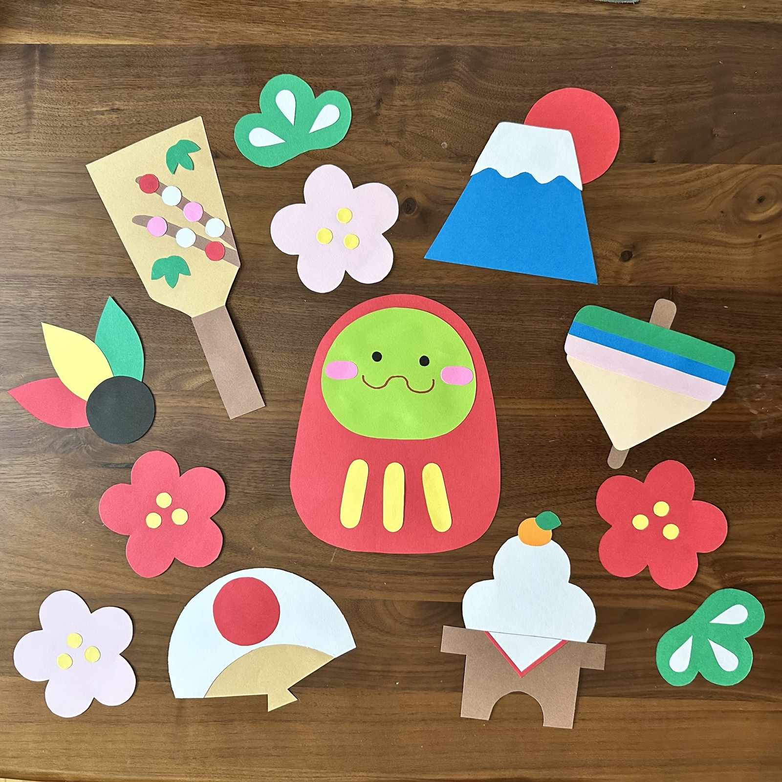 折り紙 干支の巳の作り方 形をアレンジできます お正月