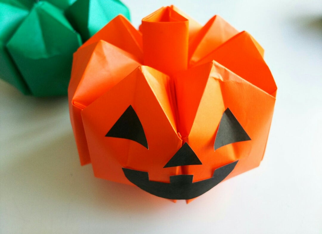 ハロウィン・壁紙・壁面・立体折り紙 立体の星サービス- メルカリ