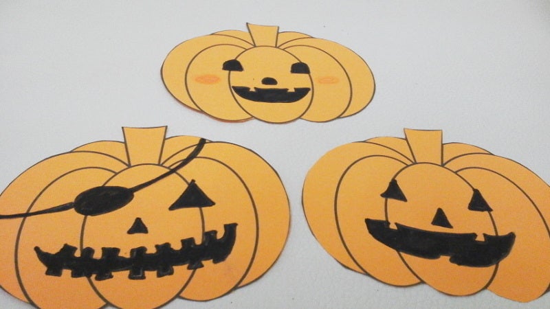 楽天市場 即納 光る！ ジャックオーランタンハロウィン 飾り 屋外 玄関 置物 インテリア かぼちゃモチーフ カボチャ型ライト ランタン 外 屋外LEDライト 7種類 電池式 かざり デコレーション halloween グッズ パーティー ハロウイン お化け かわいい : CHARM BABY