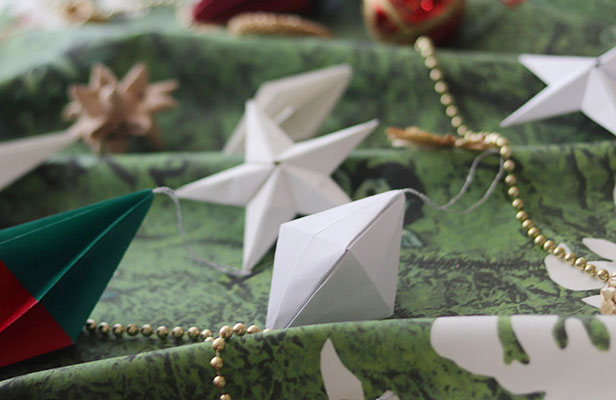 折り紙・画用紙 クリスマス飾りボールの作り方 DIYOrigami ・ drawing paperChristmas decoration How to make a ball