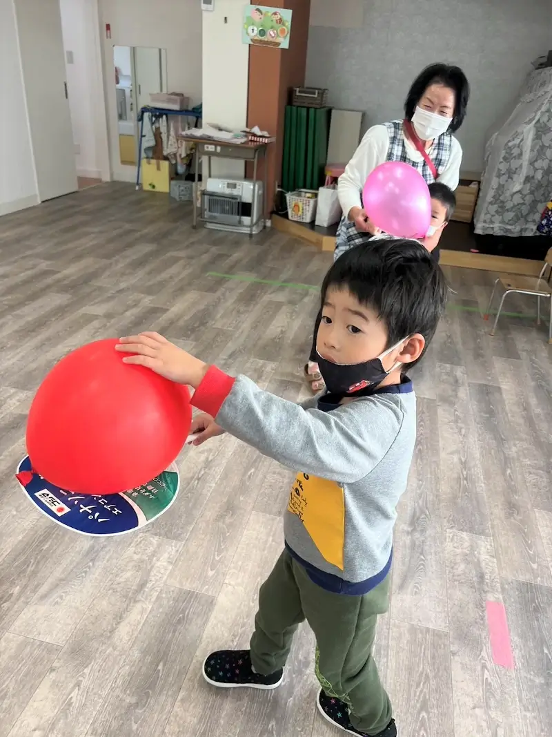 室内でできるお正月遊び6選！子どもたちに伝えたい日本の遊び 保育のせかい 公式