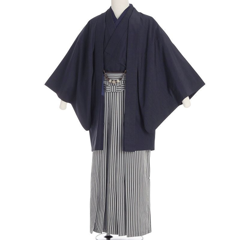 Amazon.co.jp:浅草きもの市紳士用 紋付袴8点セット ≪白≫ 成人式 ・ 卒業式に男の晴着を 紳士 アンサンブル 羽織福袋aｋ52177メンズ 男 正月 和装 和服4号 適応身長165cm前後: ファッション