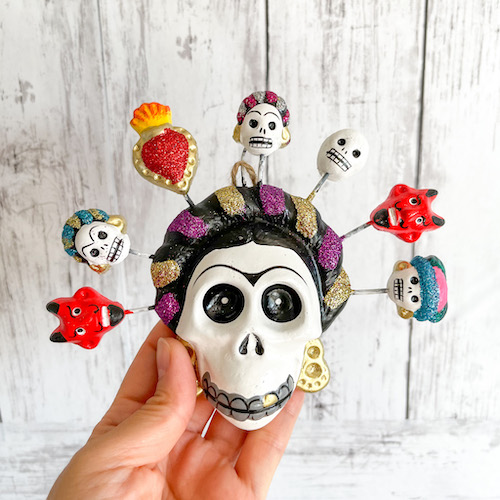 先日、死者の日のイベントがあったので、遊びに行ってきました✨パペルピカドが可愛く飾られてて嬉しい😆, @mexi.jp ,メキシコ民芸品パペルピカドキャンプカラフル死者の日メキシコ雑貨メキシコメキシコシティオアハカカラベラガイコツスカルBBQオーナメントジャックオーランタンリメンバーミー骸骨きもかわいいメキシカン