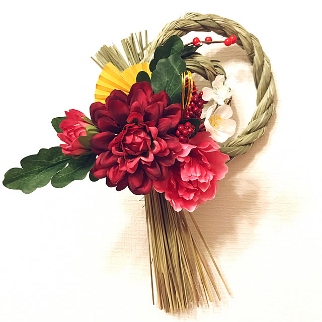 100均セリア お正月飾りの作り方 おしゃれな縄房飾りと造花で豪華に手作り