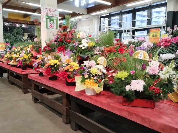 お正月アレンジメントワークショップ – 花工房あげたけ