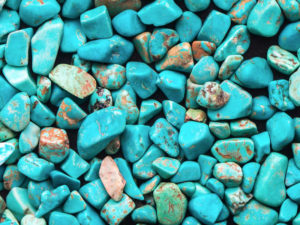 楽天市場 ターコイズ さざれ石 本物 1kg まとめ売り お得 小~中サイズ 染め ハウライトターコイズトルコ石 天然石 パワーストーン 12月 誕生石浄化グッズ お返し : ONE ONE