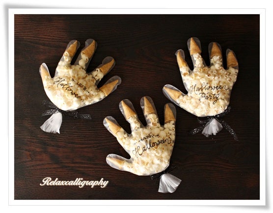 ハロウィンペーパークラフト動画 魔女の帽子でお菓子のラッピングアイディアと作り方 パーティーデコ– スクラップブッキング101