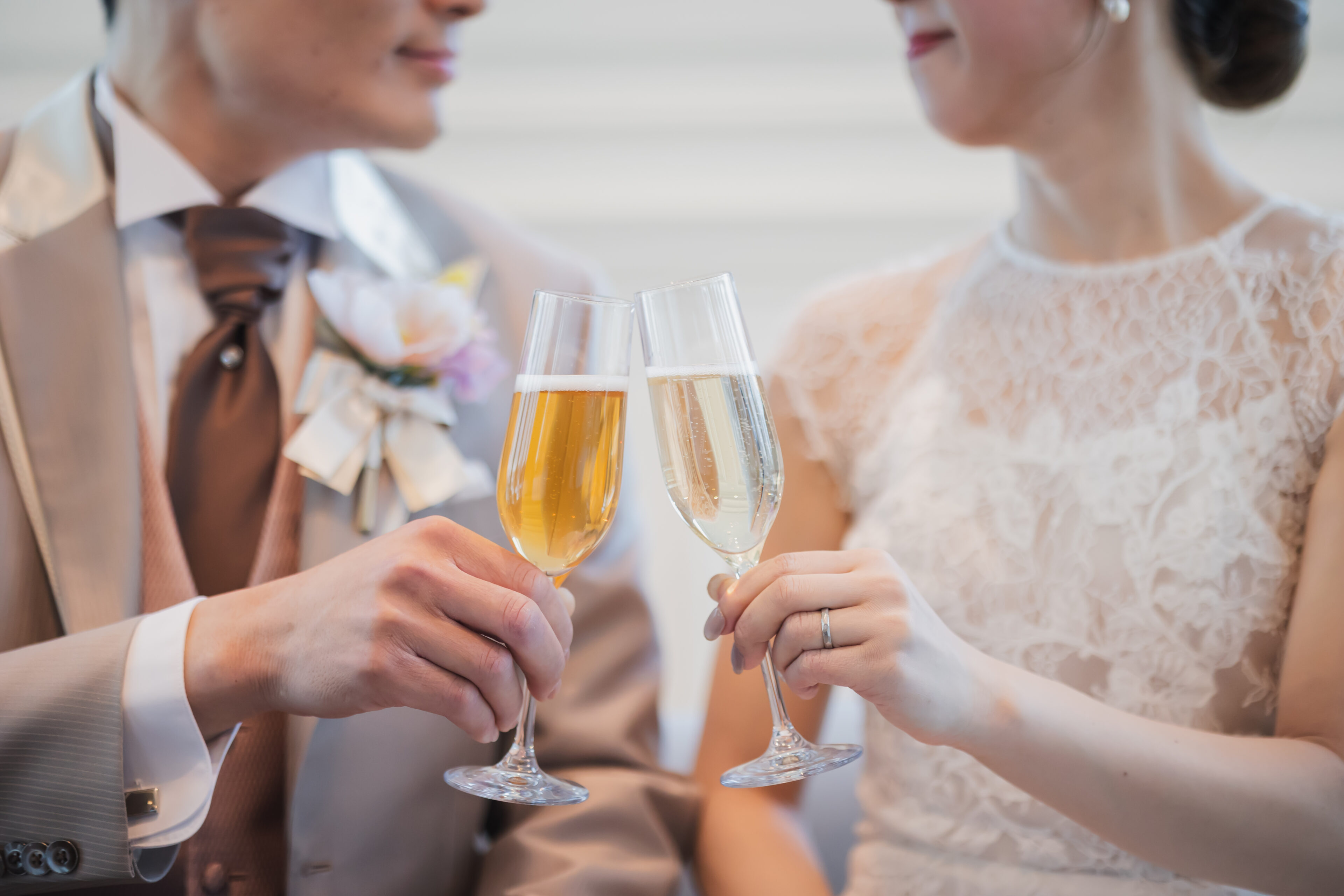 厳選10コ 結婚式の乾杯挨拶のお礼おすすめ！誰に？いくら？何を？渡すか解説marry note