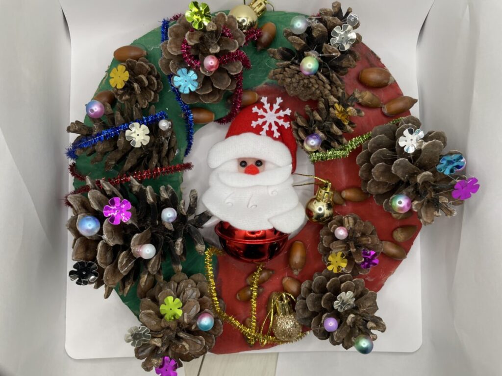 １２月「ミニクリスマスツリーを作ろう」 – こえんひろば