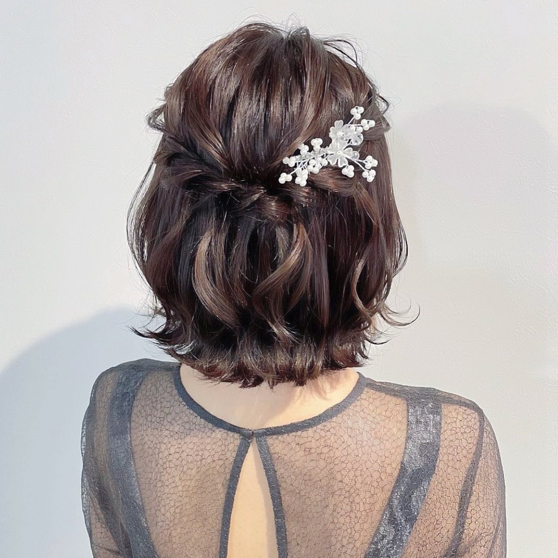 セルフで簡単！「ボブ×ハーフアップ」のやり方＆おしゃれヘアアレンジ集 8ページ目キナリノ