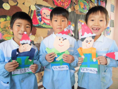 クリスマスツリー』出合保育園 年長組- 絵画造形総合グループえむスタジオ