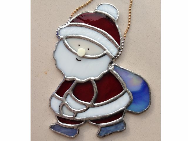 クリスマス製作 ラミネートと塗り絵で簡単♪ステンドグラス風飾り♪