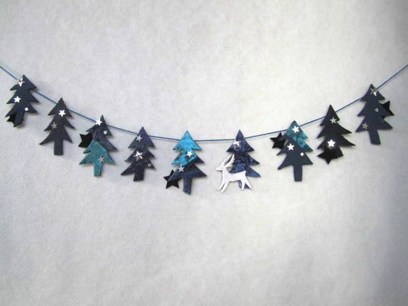 おうちクリスマス飾りにおすすめ！折り紙で作る雪の結晶ガーランド