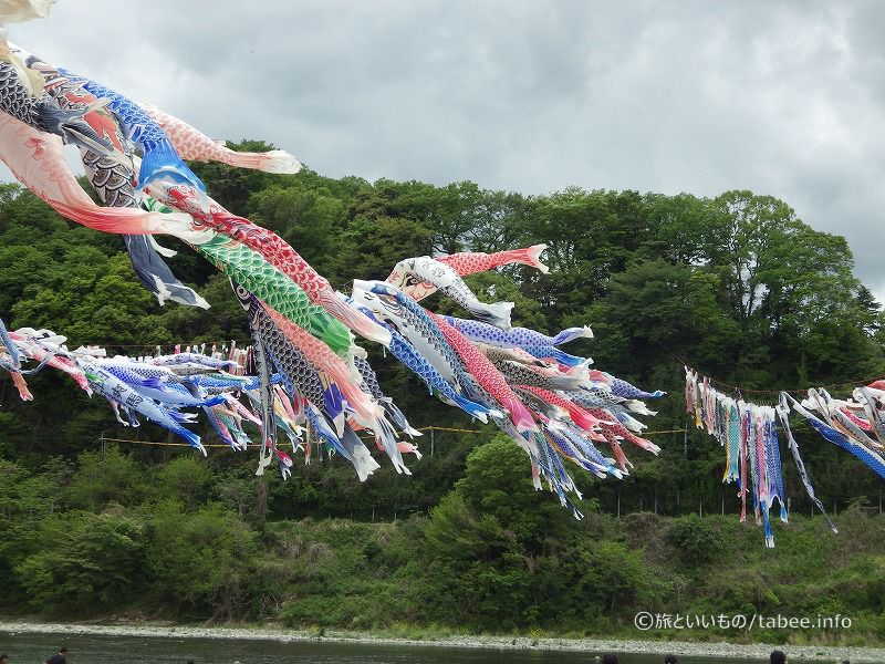 青空に舞う姿は圧巻の絶景！日本全国の鯉のぼりまつり7選 - Tripa トリパ 旅のプロがお届けする旅行に役立つ情報