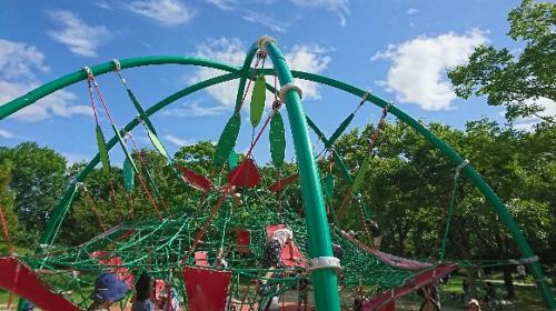 今年は土日も開催！大本山總持寺「み霊祭り 納涼盆踊り大会」2025 7 18 金 〜20日 日 〜花火も復活予定〜つるみウォッチャーズ