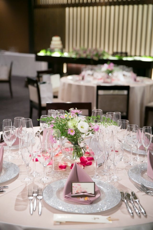 結婚式のテーブル装飾！“花以外”でステキに飾るアイデア集！結婚ラジオ結婚スタイルマガジン