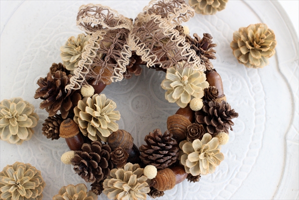 簡単で可愛い松ぼっくりのツリーを作ってみよう！作り方や作品例🍀GreenSnap グリーンスナップ