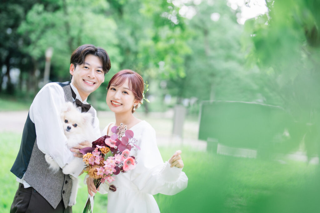 大好きなパートナーとドレスで撮るカップルフォト！記念日にぴったりなおしゃれ写真を大公開 - 結婚写真・フォトウェディング のお役立ち情報阿部写真館-大阪本町靭公園店