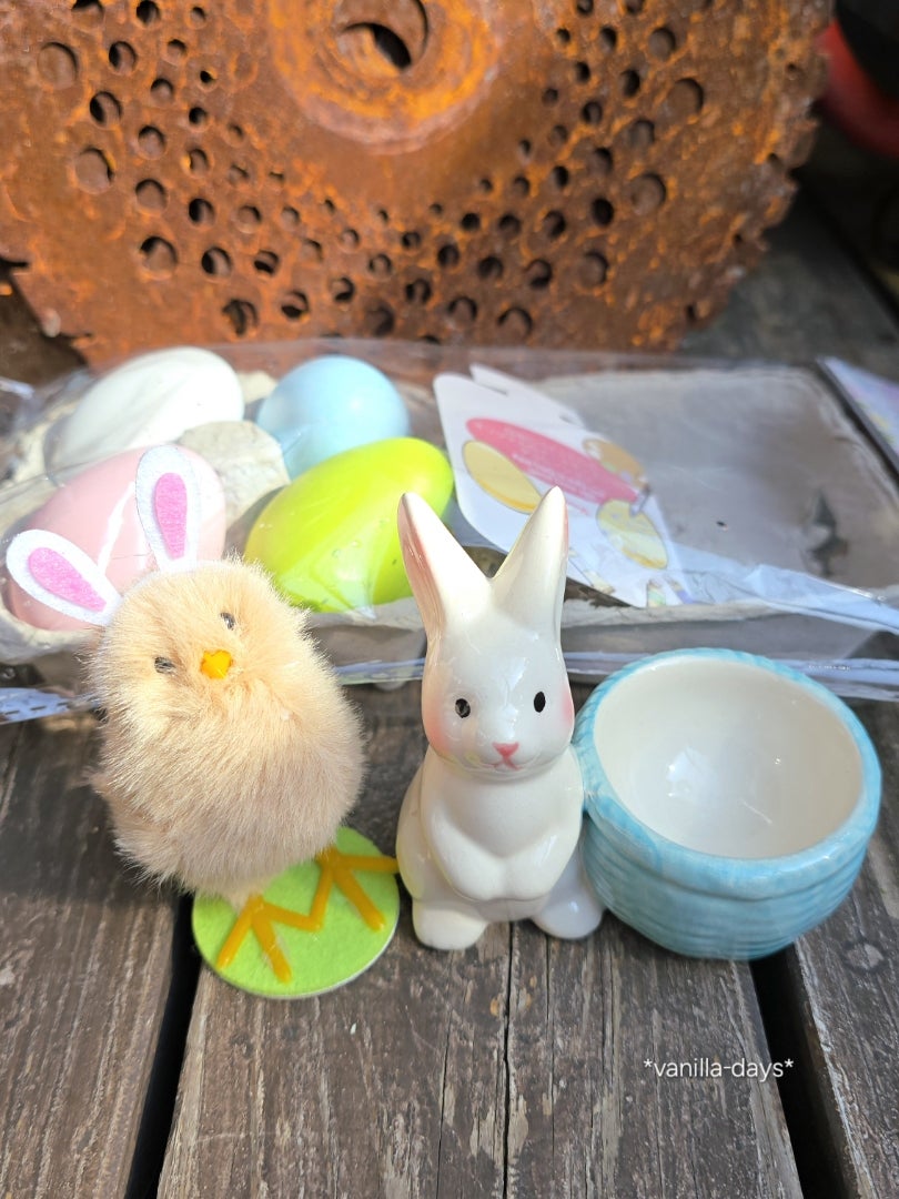 ダイソー イースター限定、うさぎとバスケットのミニ置物3色セット新品 - メルカリ