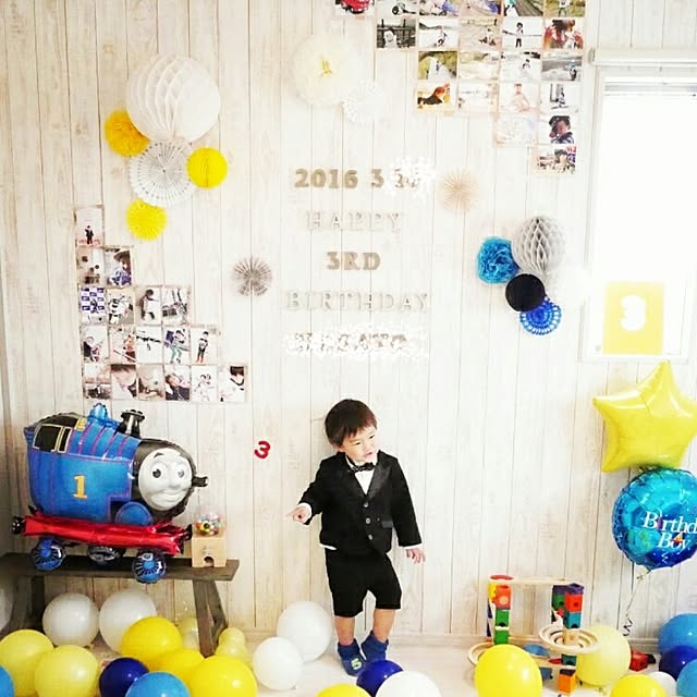 誕生日の飾り付けは100均 ダイソー がおすすめ！貼り付けの方法もご紹介します♪インテリア界の異端児がおくる～お家作りブログ～