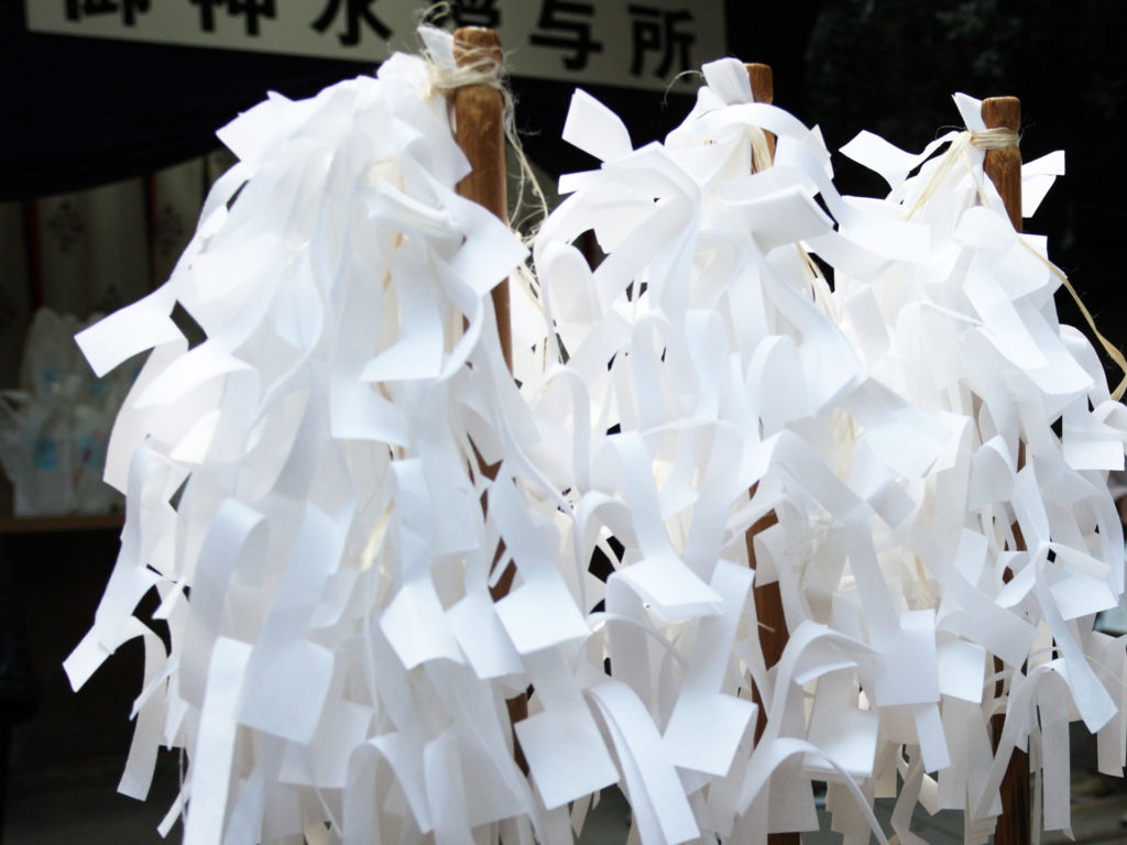 お祓いの用具 大麻 おおぬさ : こちら葛飾区亀有アリオ斜め前香取神社