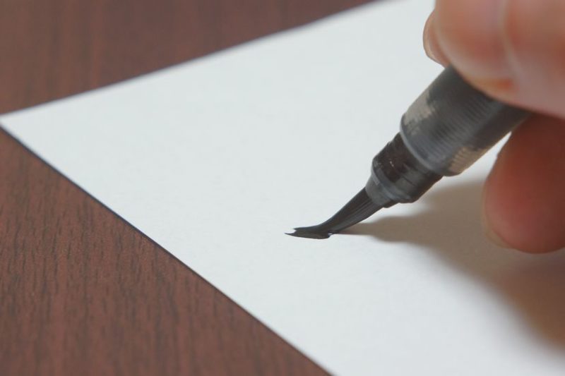 親族のみなら招待状は手作りで節約！無料＆おしゃれなデザインツールを紹介