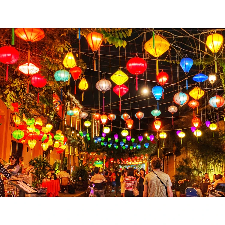 ホイアン ランタン祭りとは？開催予定日もご紹介2025～2026年 - ベトログ