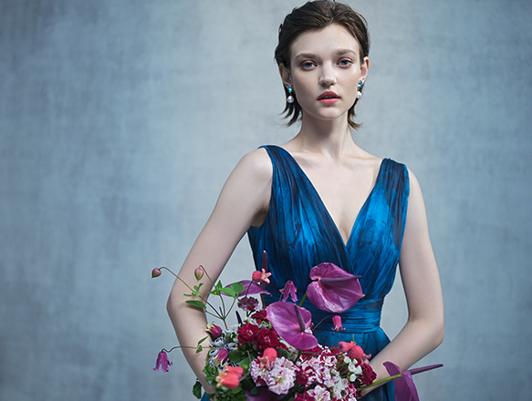 タフタクラシカルウェディングドレス